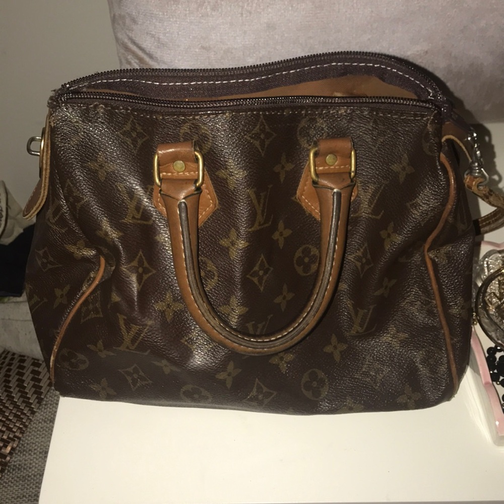 AUTHENTIC VINTAGE SPEEDY